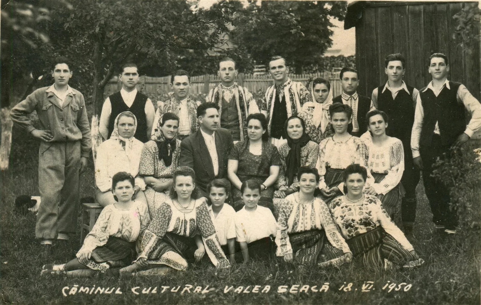 Group in Romanian traditional dress at the Valea Seacă community centre in 1950